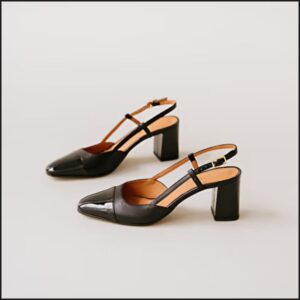 Chaussures avec bout vernis – Jonak